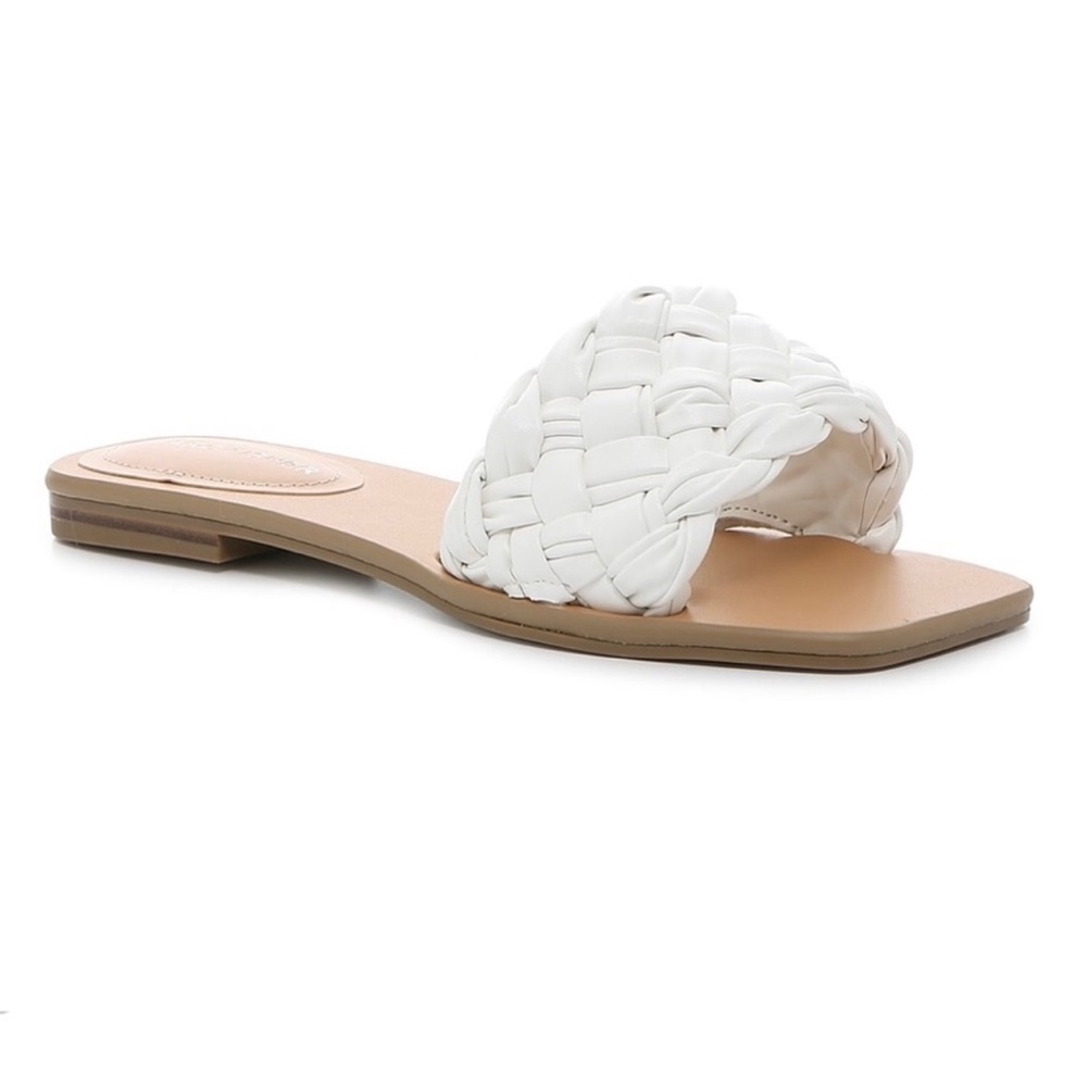 Marc Fisher Sandals